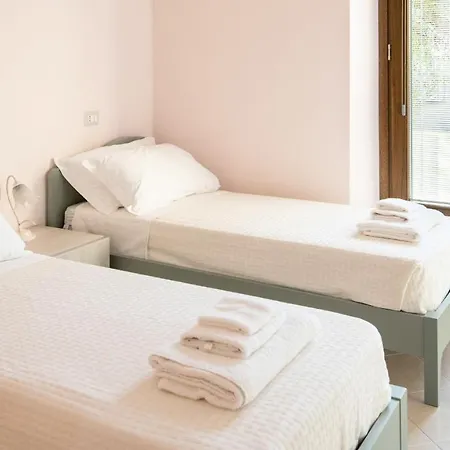 Welcomely - Casa Monticello 아파트 고네사